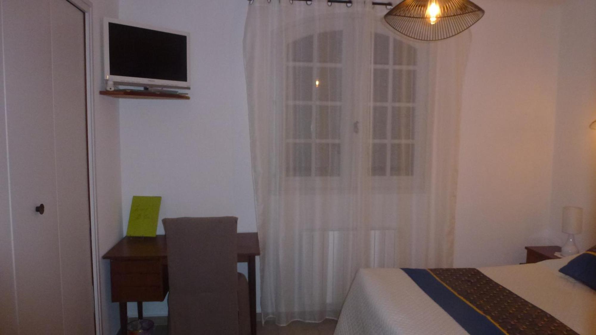 Chambre D'Hotes La Pinede 랑벡 외부 사진