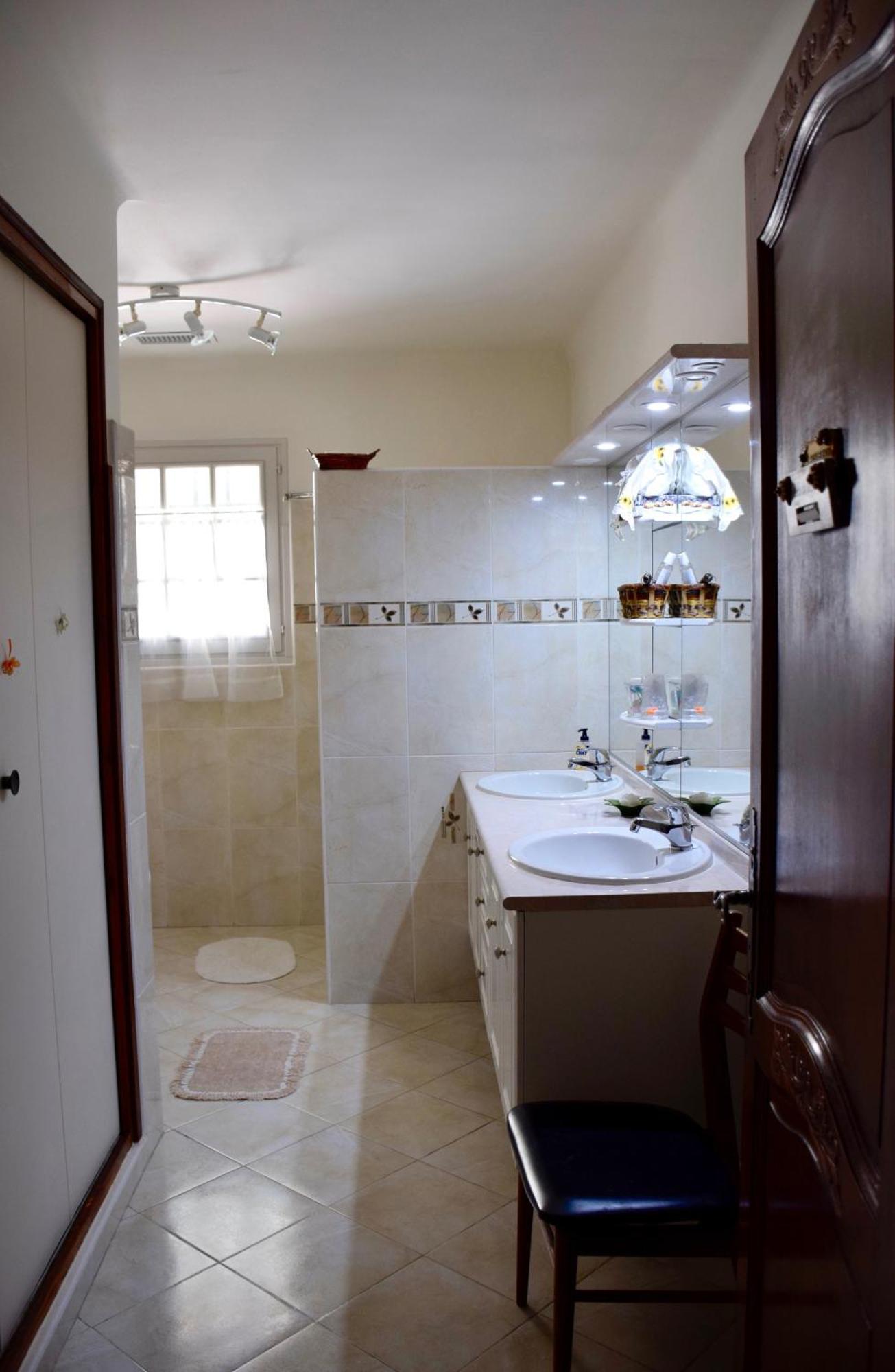 Chambre D'Hotes La Pinede 랑벡 외부 사진