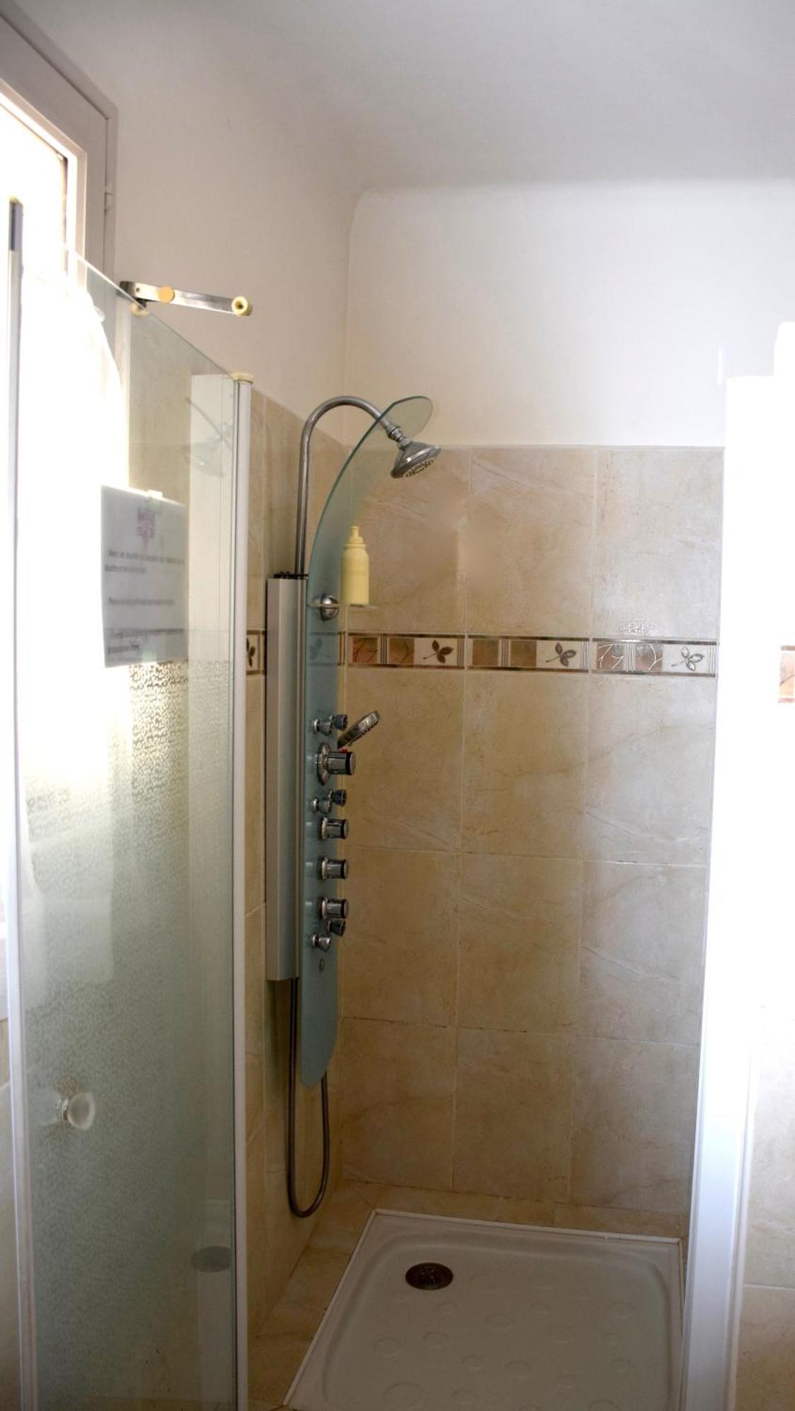 Chambre D'Hotes La Pinede 랑벡 외부 사진